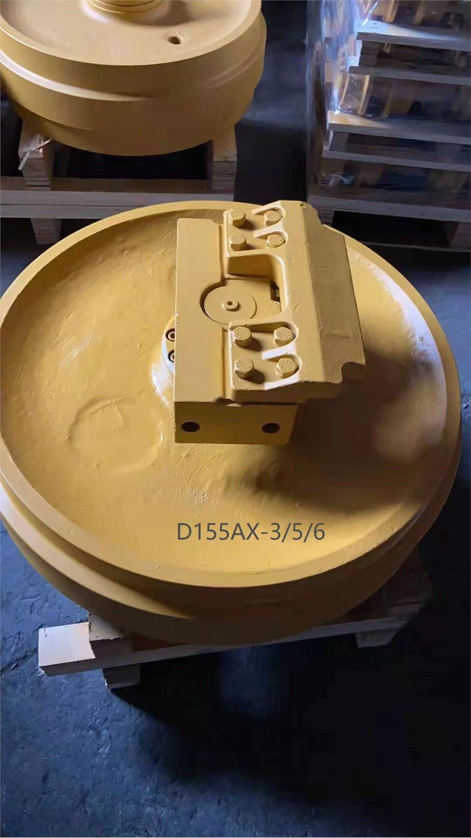 Komatsu Idler D155AX-3